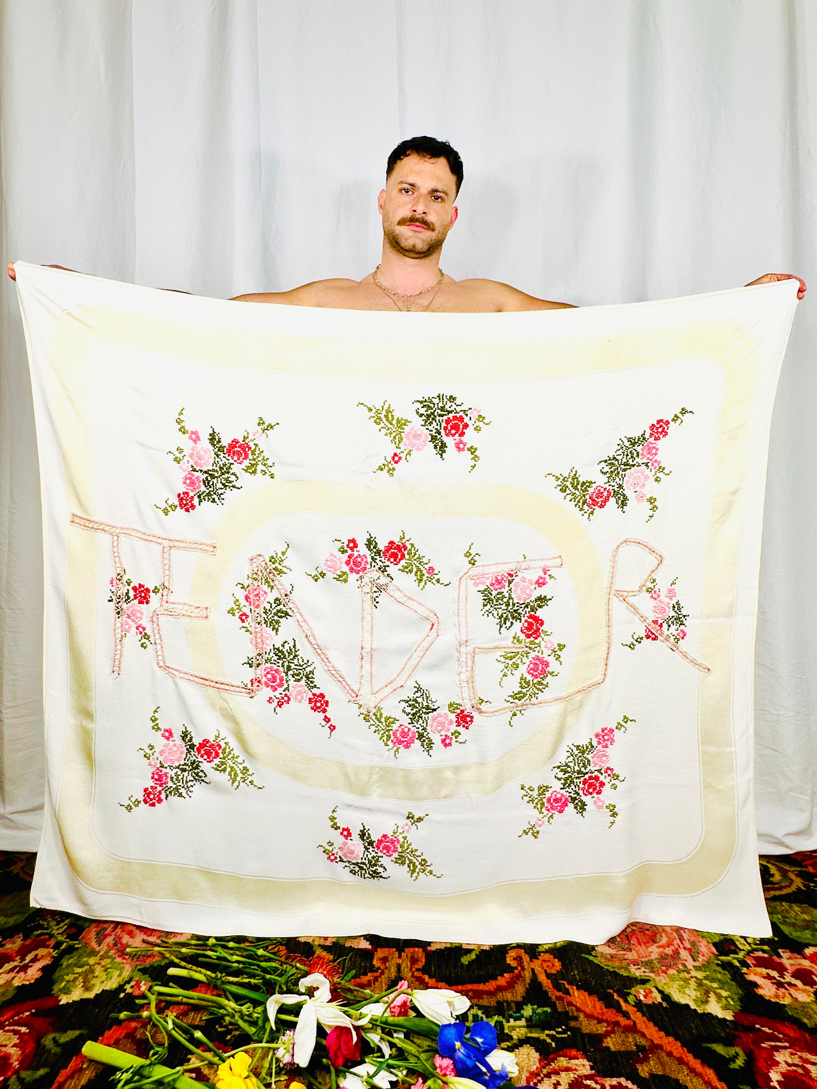 TENDER TABLECLOTH