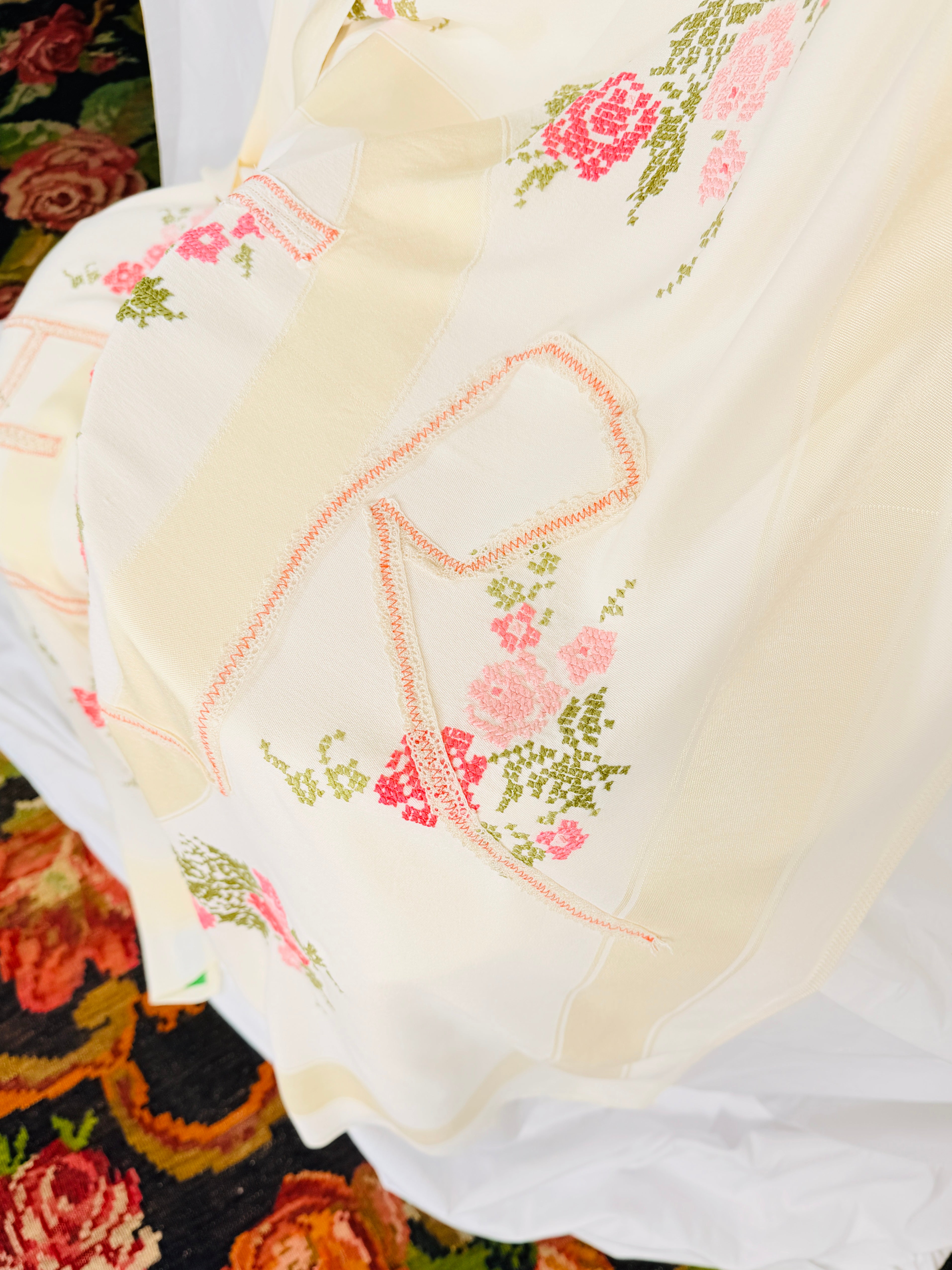 TENDER TABLECLOTH