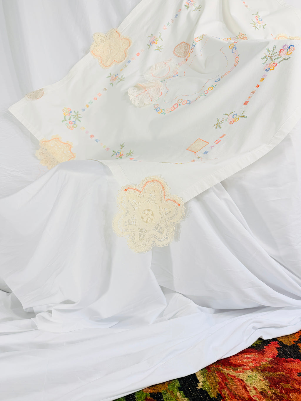 DOILIES TABLECLOTH