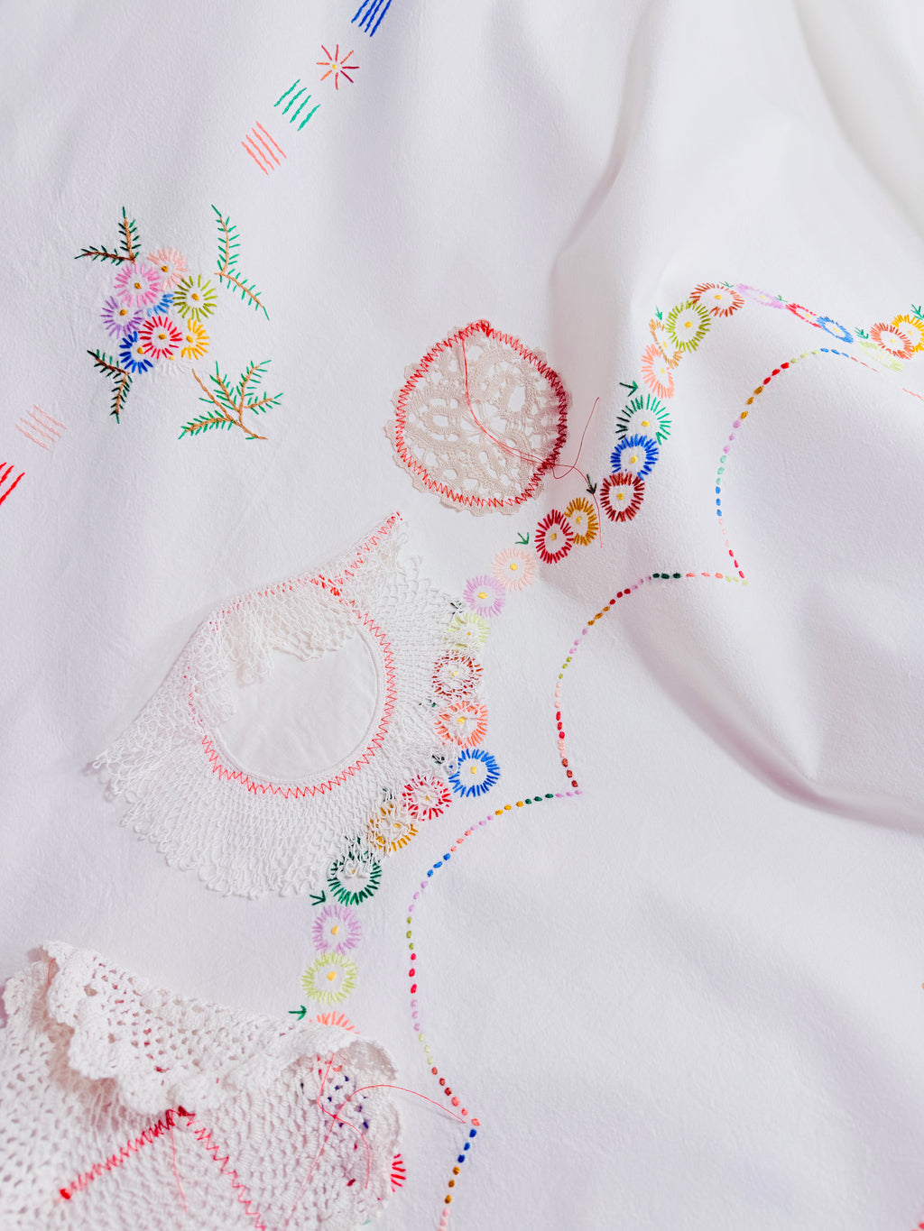 DOILIES TABLECLOTH