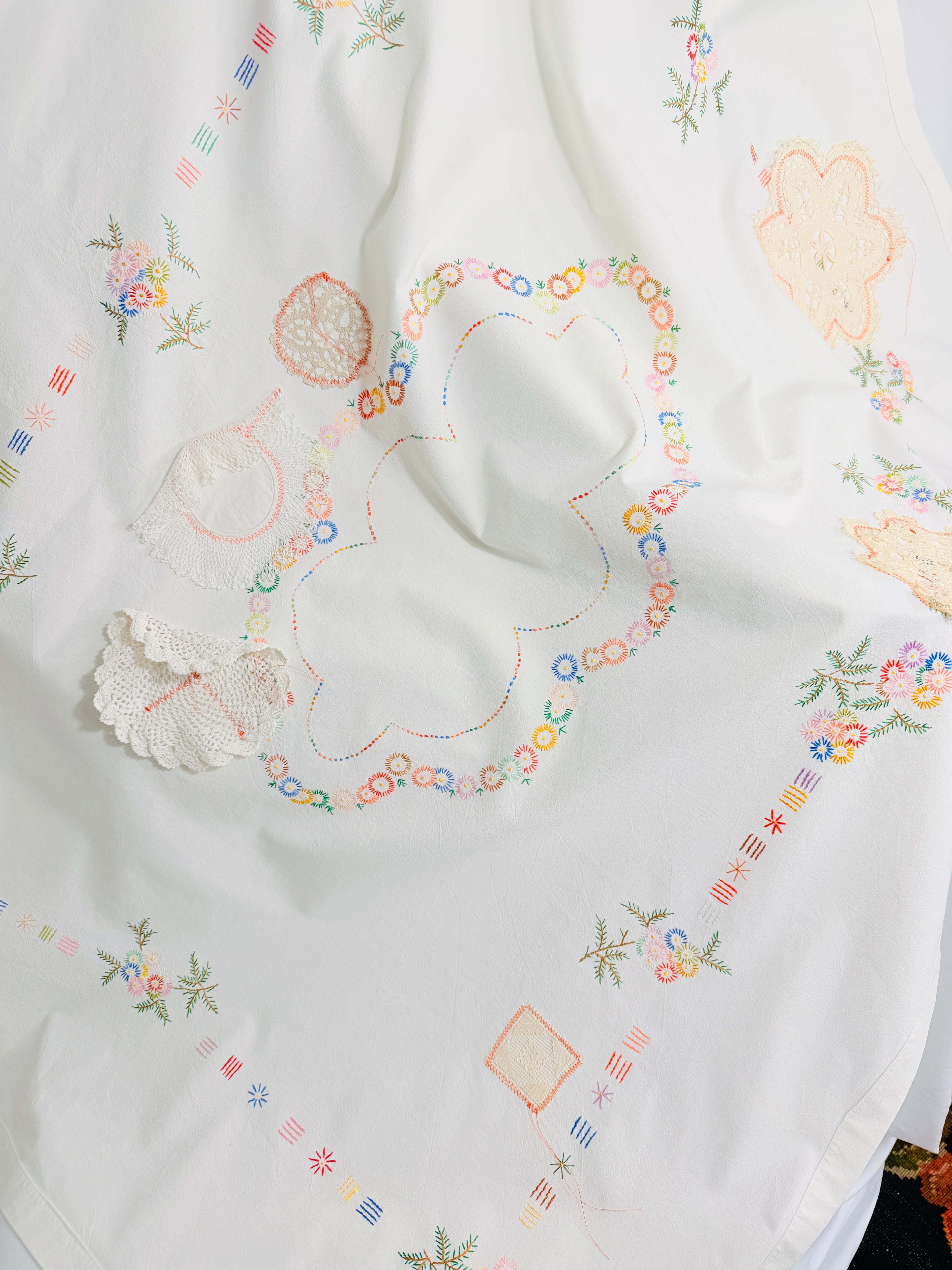 DOILIES TABLECLOTH
