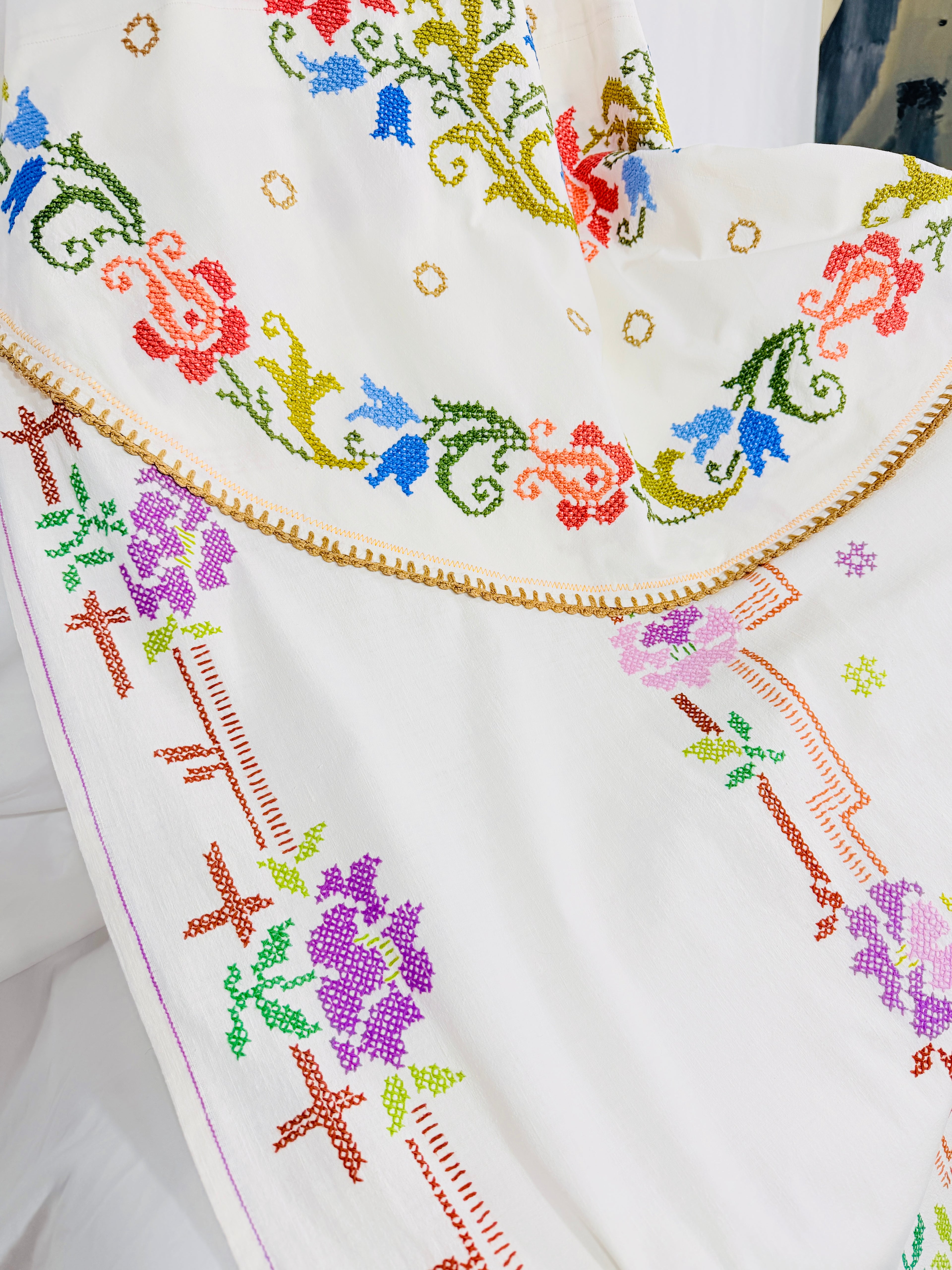 THE KIDS TABLECLOTH