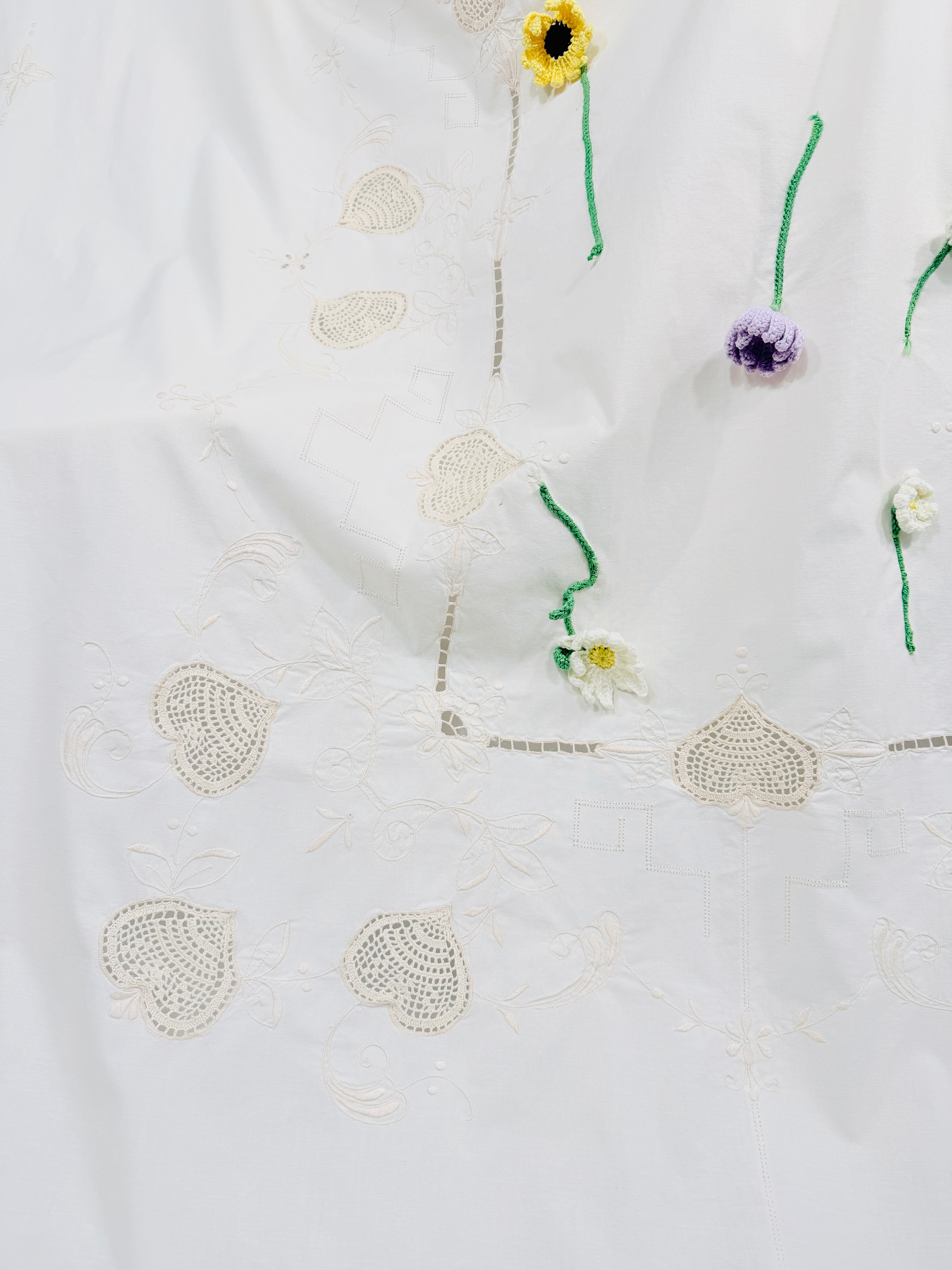 CROCHET TABLECLOTH
