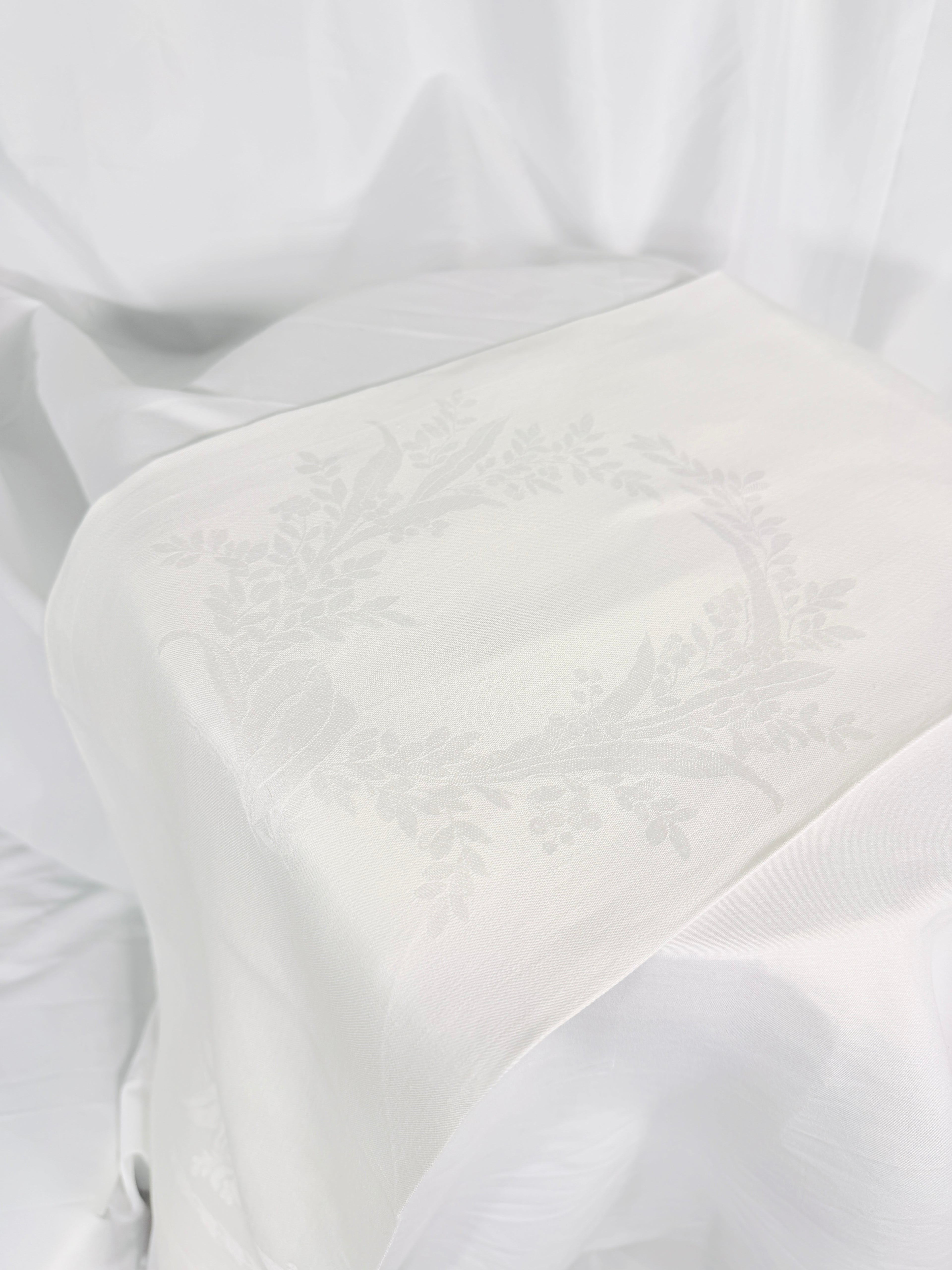 EMBELLISHED JACQUARD LINEN TOWEL