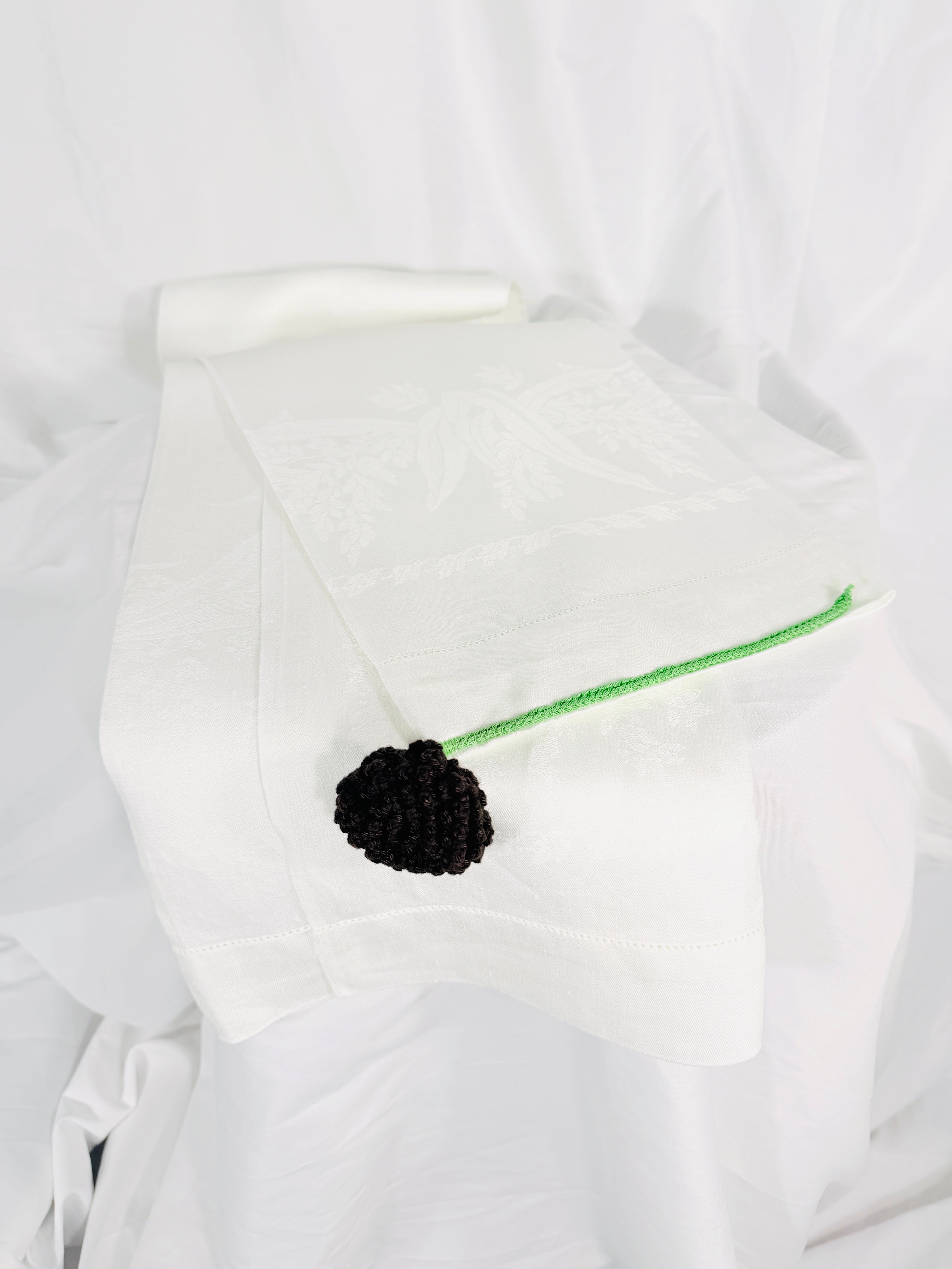 EMBELLISHED JACQUARD LINEN TOWEL