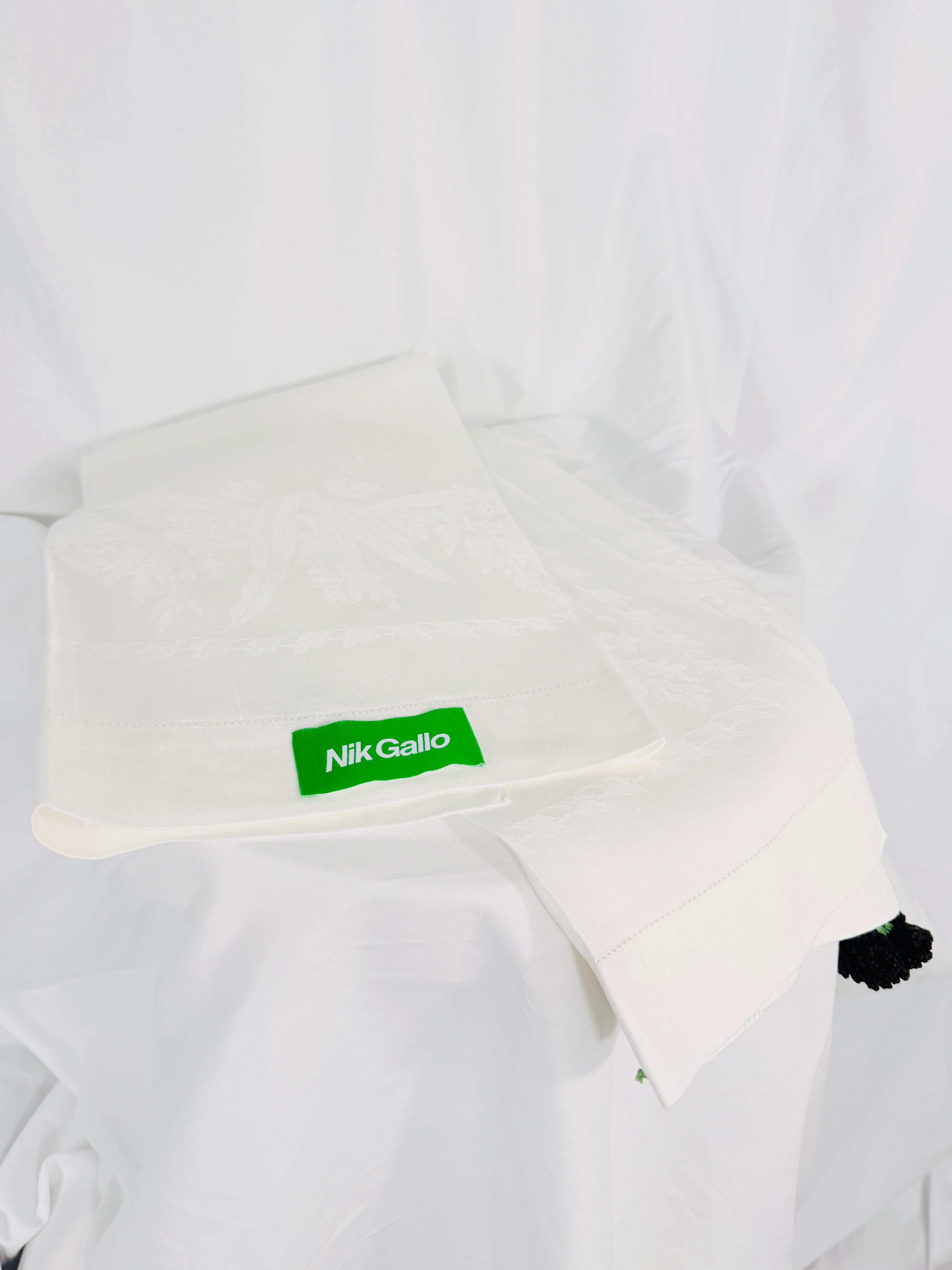 EMBELLISHED JACQUARD LINEN TOWEL