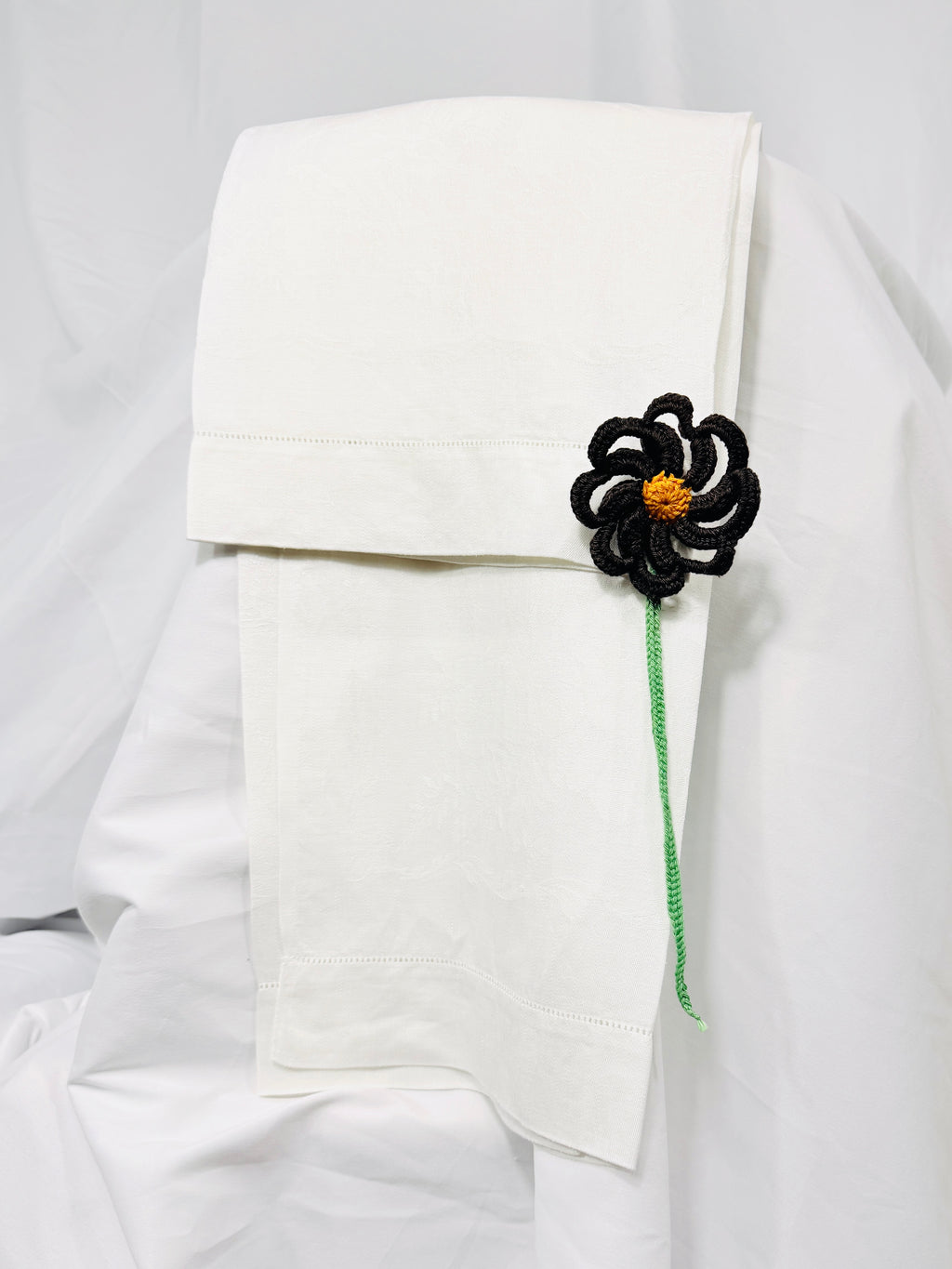 EMBELLISHED JACQUARD LINEN TOWEL