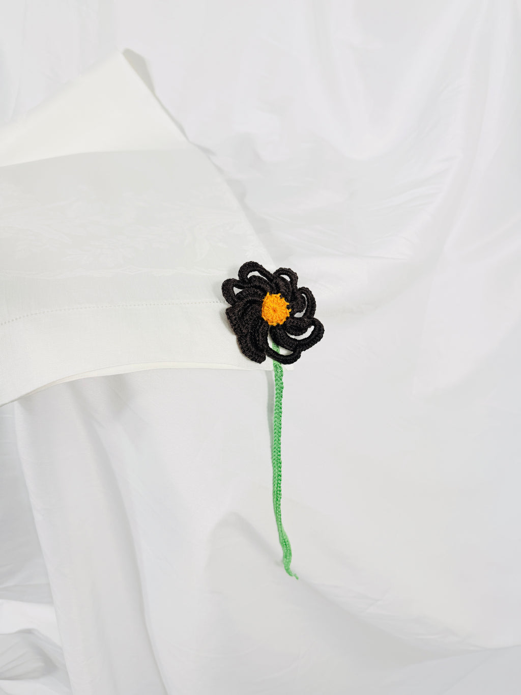 EMBELLISHED JACQUARD LINEN TOWEL