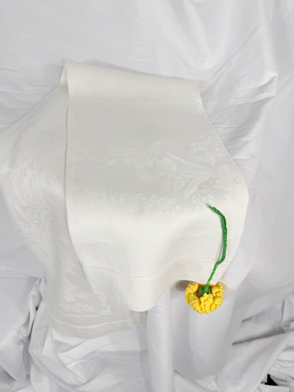 EMBELLISHED JACQUARD LINEN TOWEL