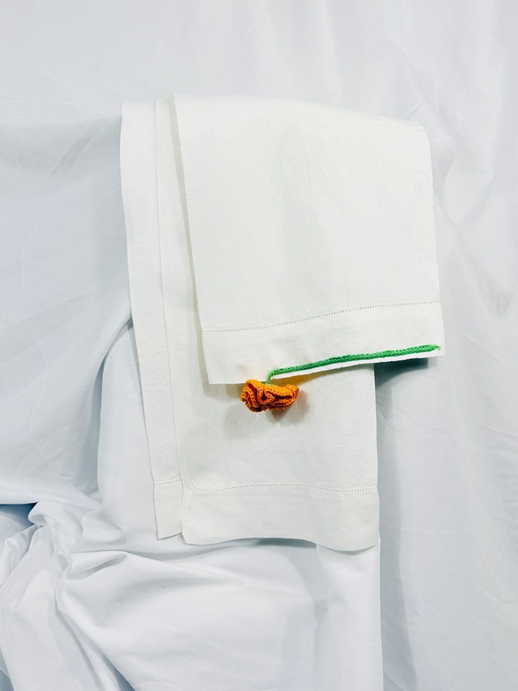 EMBELLISHED JACQUARD LINEN TOWEL