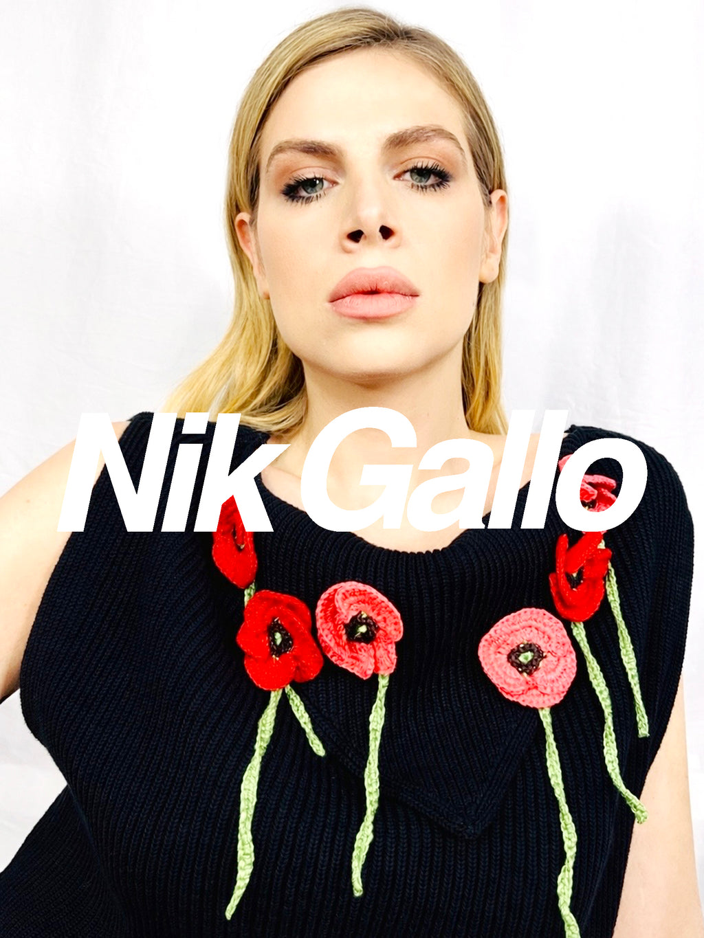 THE POPPIES FOLD TOP