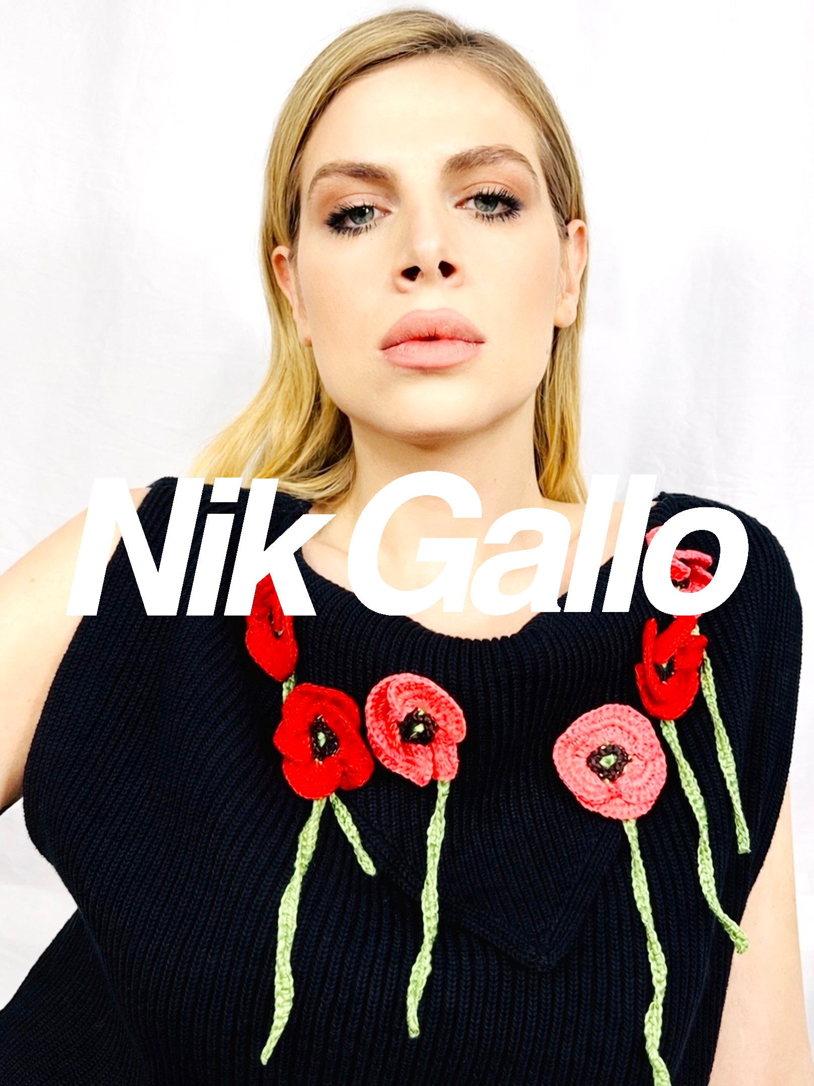 THE POPPIES FOLD TOP