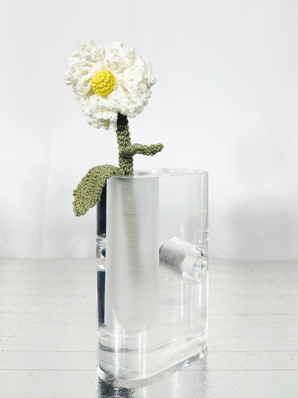 Harvey Guzzini 70's Lucite Vase